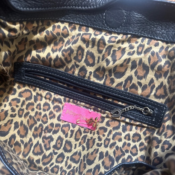 BETSEY JOHNSON GUC Vintage Black Leather Tote Bag Purse Shoulder Studded - Picture 6 of 9